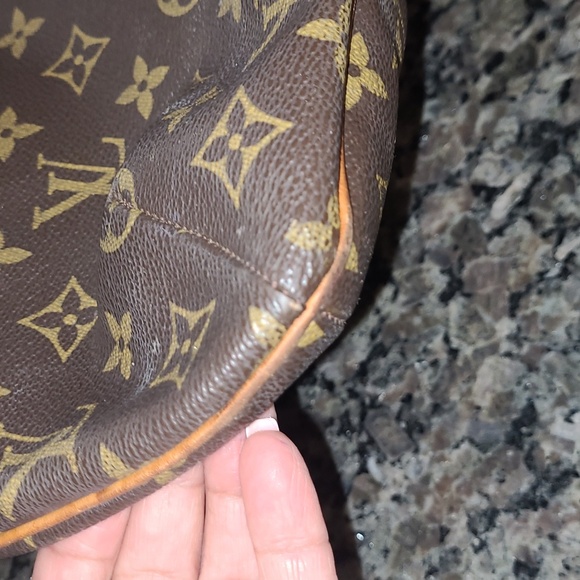 UNISEX LOUIS VUITTON MUSETTE GM MONOGRAM BAG with MONOGRAM CROSSBODY STRAP - Picture 16 of 17